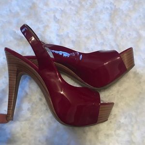 Jessica Simpson patent leather slingback pumps
